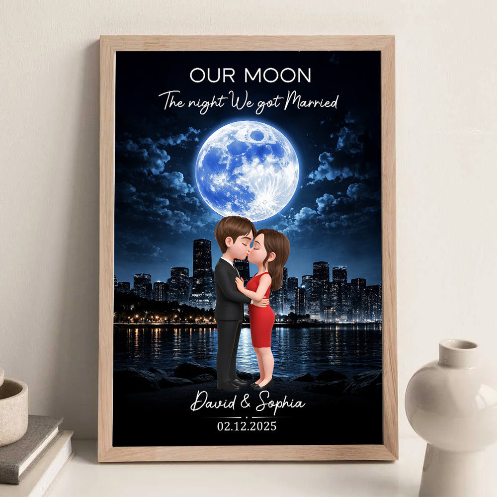 Couple Kissing Under the Moon Light City Skyline, Custom Moon Phase by Date - Personalized Poster - Sentimental Valentine's Day Gift for Her, for Him