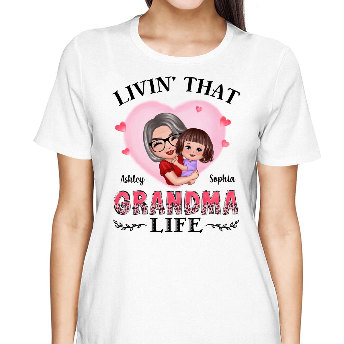 Doll Grandma Hugging Kids Livin‘ That Grandma Life Personalized Shirt