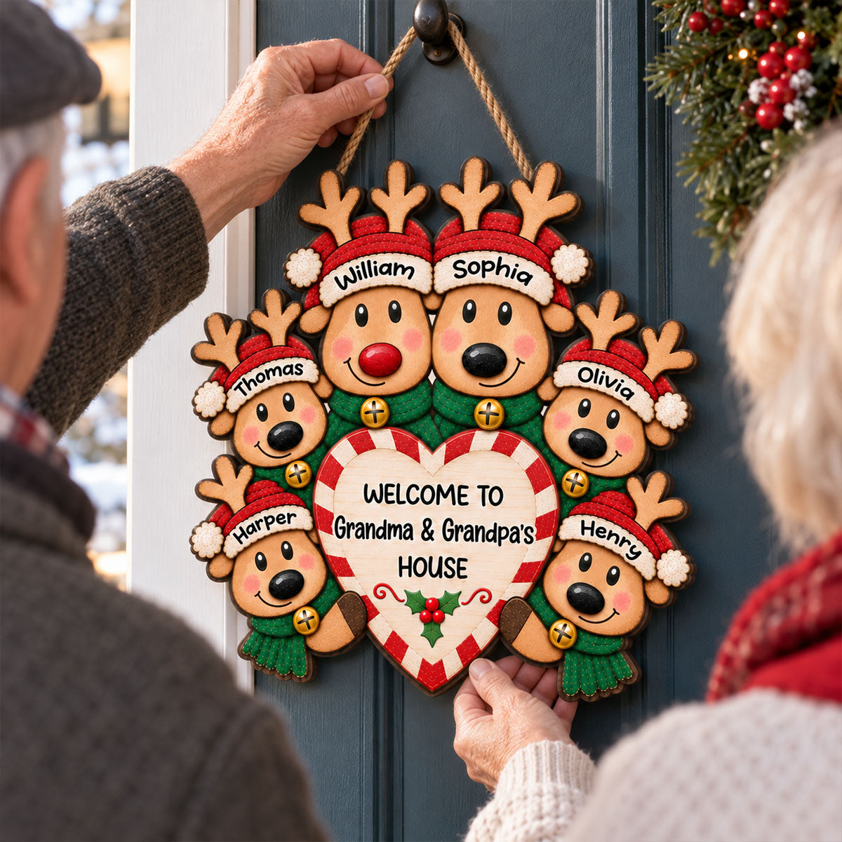 Welcome To Grandma & Grandpa’s House Cute Reindeer Family 2D Flat Printed - Personalized Wood Sign - Christmas Gift For Grandparents