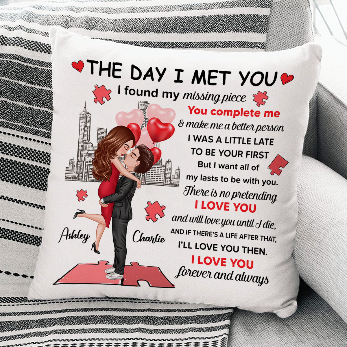 Hugging Couple I Met You Valentine‘s Day Gift For Him For Her Personalized Pillow